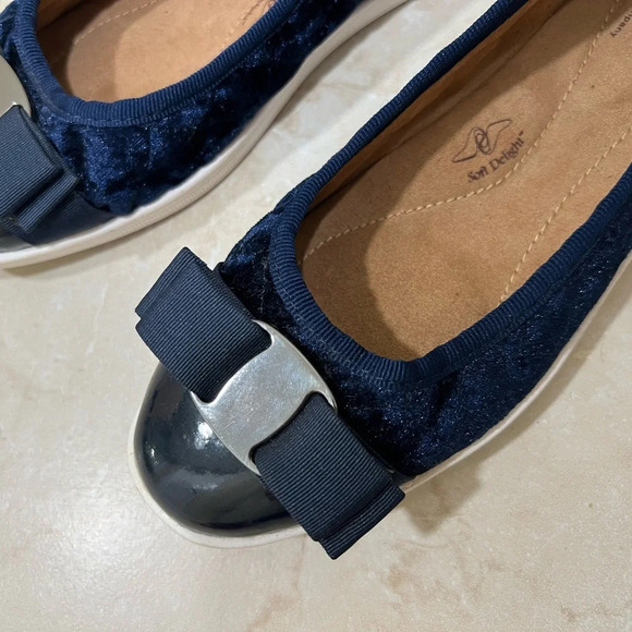 Soft Style Women's Faeth Ballet Flat - Picture 2 of 7